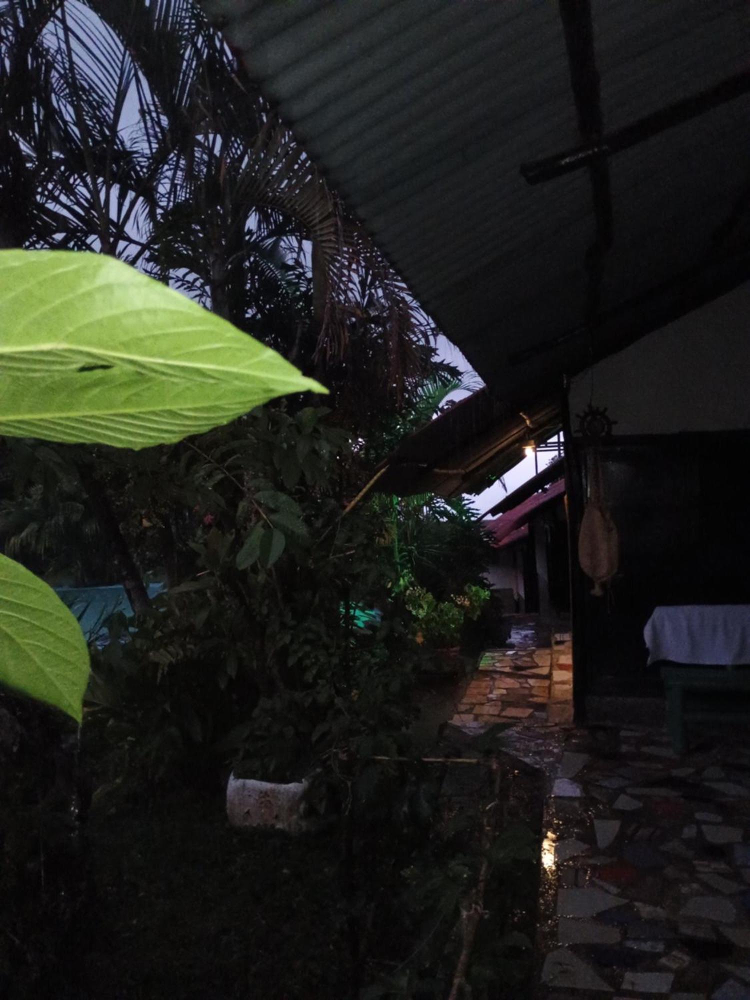 Posadamanduka Eco-Hostel Вилавиченцио Екстериор снимка